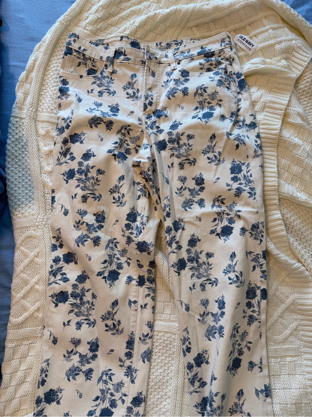 Old Navy Straight-Leg Jeans in White with Blue Floral